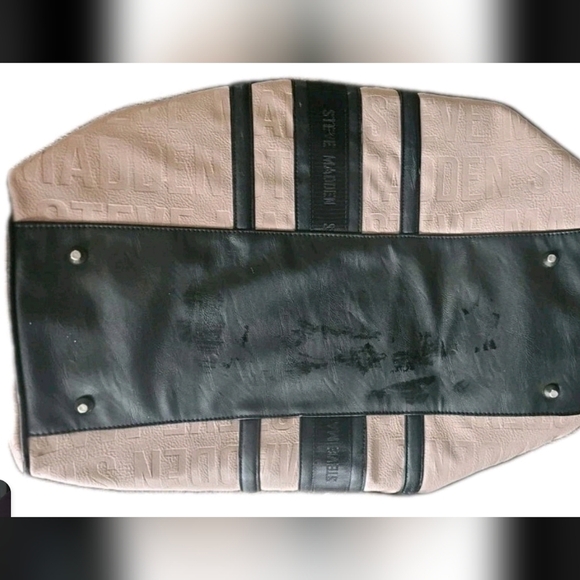 Steve Madden Light Pink Leather Duffle Bag With Black Strap - Picture 8 of 15